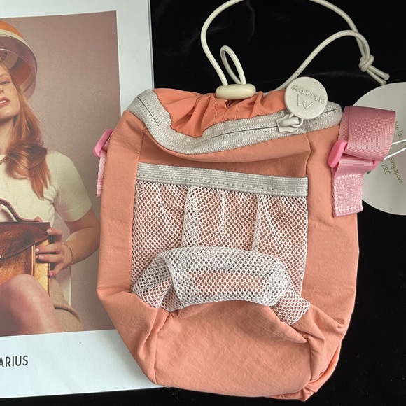 Back to school sales- BNWT Cute Mellow Sip Buddy Water Bottle Bag - Bunny - Picture 5 of 11